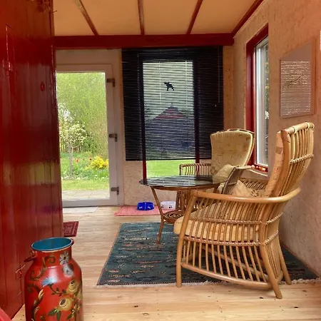 Holiday home Kunterbunt: Urgemuetlich Und Fast Perfekt Hohen Wangelin