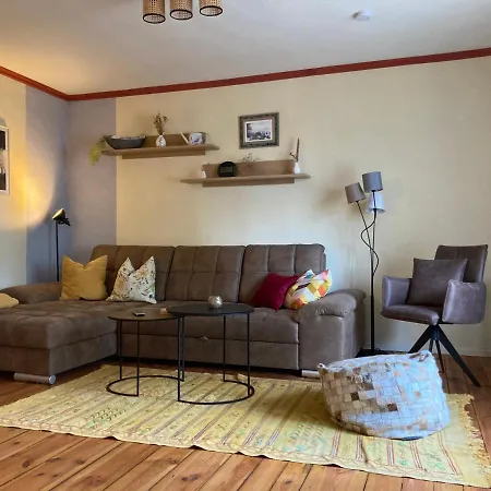 Kunterbunt: Urgemuetlich Und Fast Perfekt