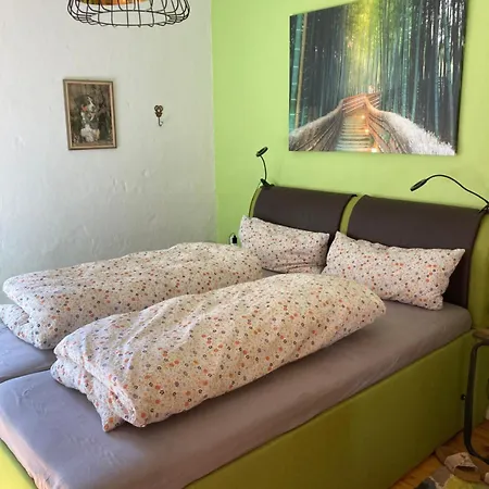 Kunterbunt: Urgemuetlich Und Fast Perfekt *