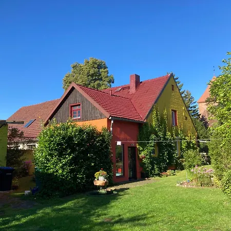 Kunterbunt: Urgemütlich Und Fast Perfekt * Hohen Wangelin