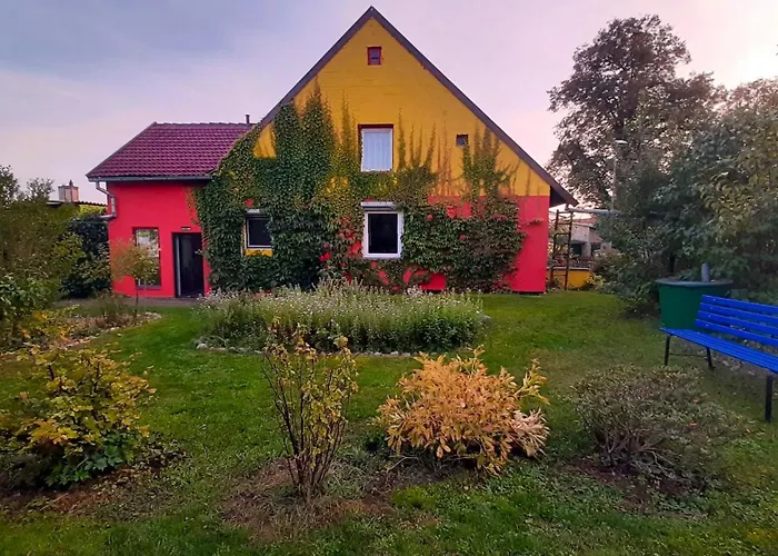 Vakantiehuis Kunterbunt: Urgemuetlich Und Fast Perfekt