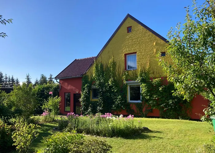 Kunterbunt: Urgemuetlich Und Fast Perfekt * Hohen Wangelin